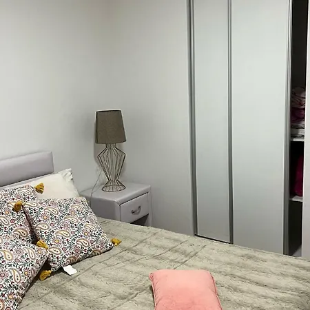 아파트 Paris *